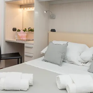 Affittacamere Andenis Luxury House, Roma