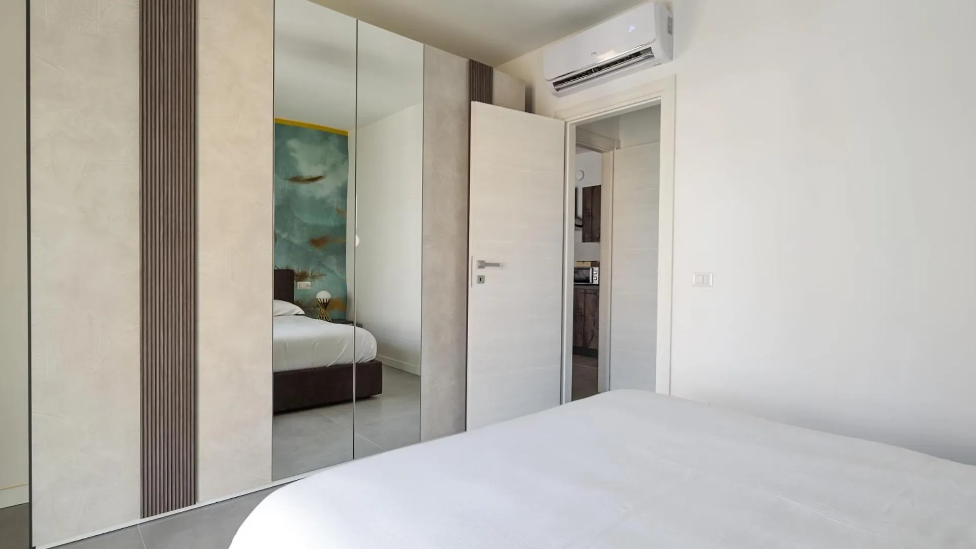 Actus Palace Rooms & Apartments By Ghor Rome 0*,